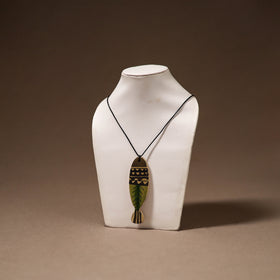 Kerala Mural Handpainted Bamboo Fish Necklace 119