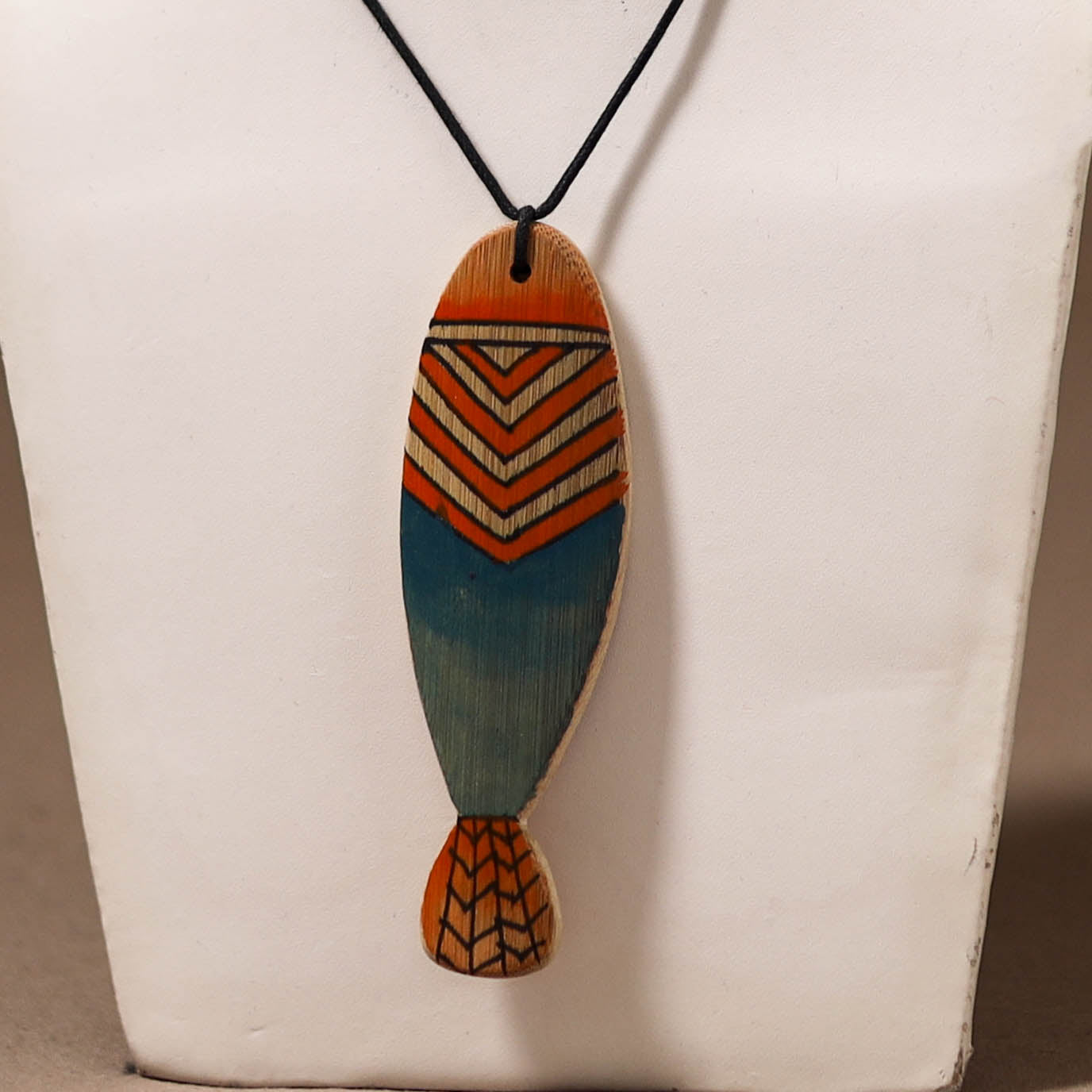 Kerala Mural Handpainted Bamboo Fish Necklace 123
