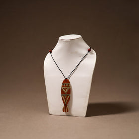 Kerala Mural Handpainted Bamboo Fish Necklace 124