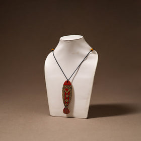 Kerala Mural Handpainted Bamboo Fish Necklace 125