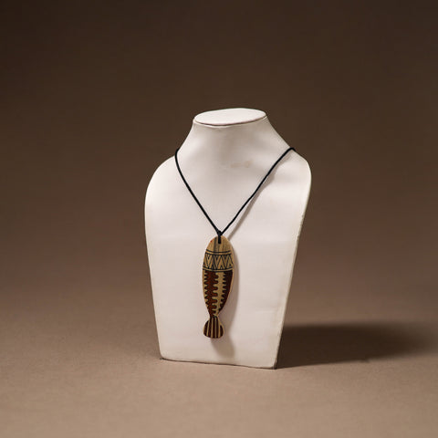 Kerala Mural Handpainted Bamboo Fish Necklace 128