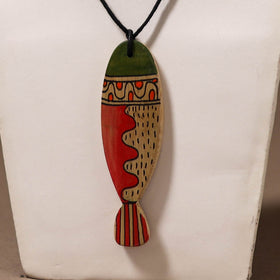 Kerala Mural Handpainted Bamboo Fish Necklace 130