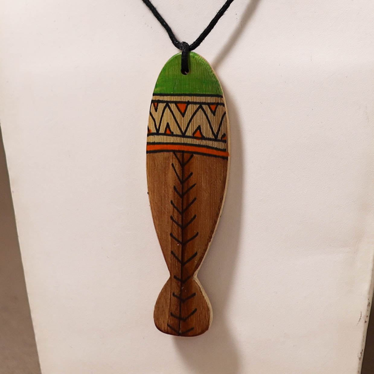 Kerala Mural Handpainted Bamboo Fish Necklace 131