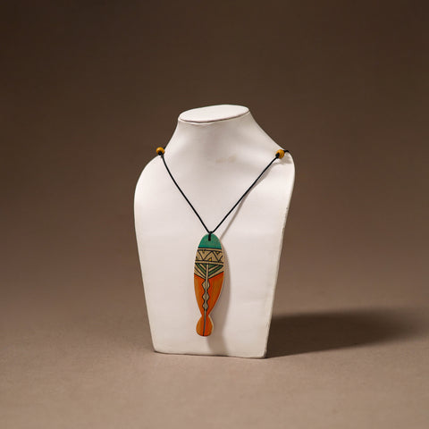 Kerala Mural Handpainted Bamboo Fish Necklace 132