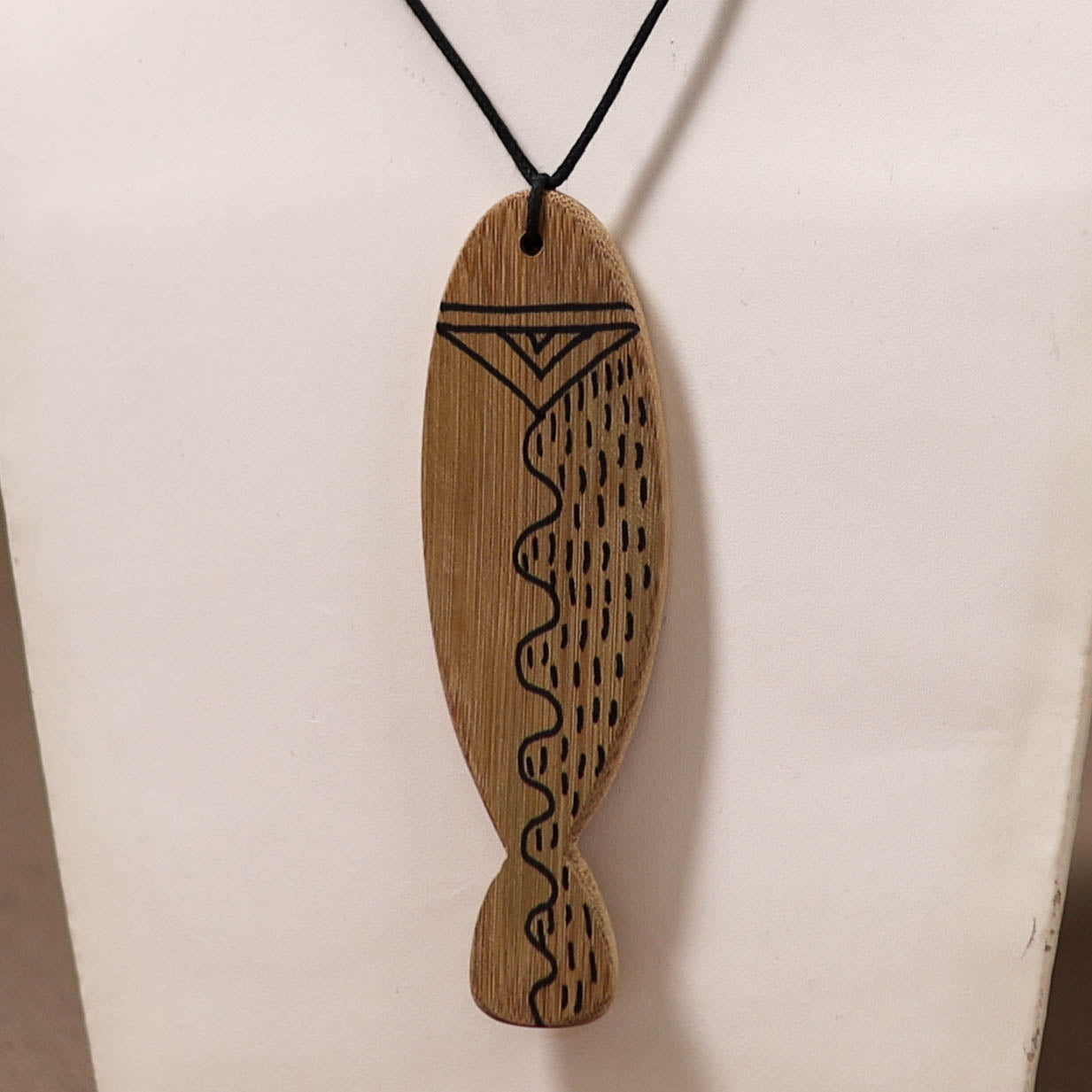 Kerala Mural Handpainted Bamboo Fish Necklace 133