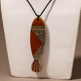 Kerala Mural Handpainted Bamboo Fish Necklace 134