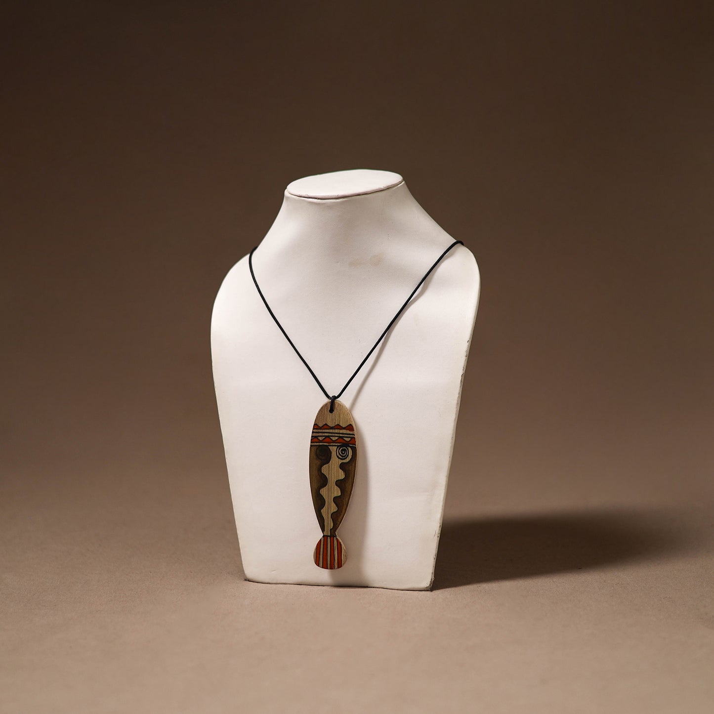 Kerala Mural Handpainted Bamboo Fish Necklace 135