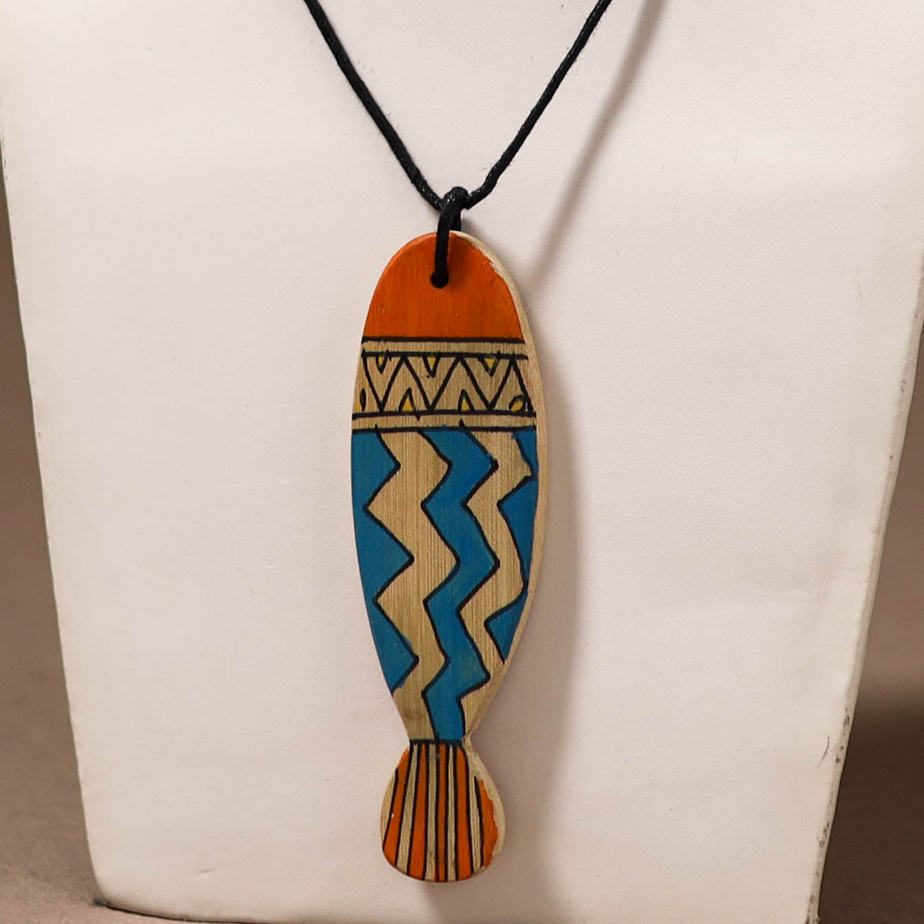Kerala Mural Handpainted Bamboo Fish Necklace 136