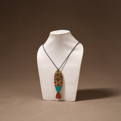 Kerala Mural Handpainted Bamboo Fish Necklace 137