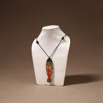 Kerala Mural Handpainted Bamboo Fish Necklace 138