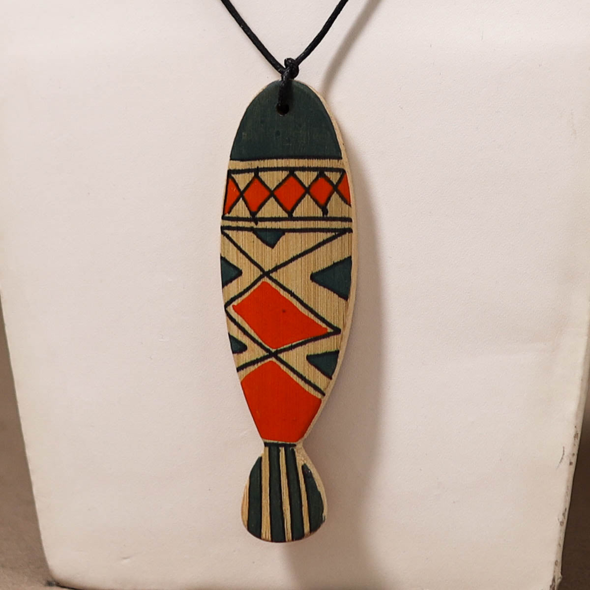 Kerala Mural Handpainted Bamboo Fish Necklace 138