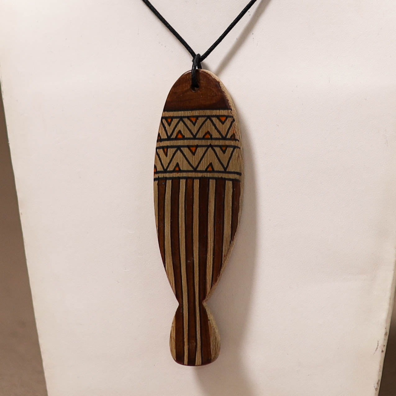 Kerala Mural Handpainted Bamboo Fish Necklace 139