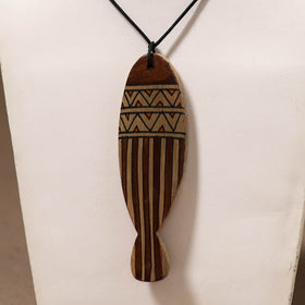 Kerala Mural Handpainted Bamboo Fish Necklace 139