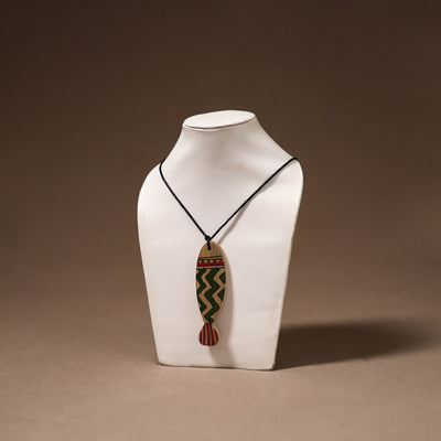 Kerala Mural Handpainted Bamboo Fish Necklace 142