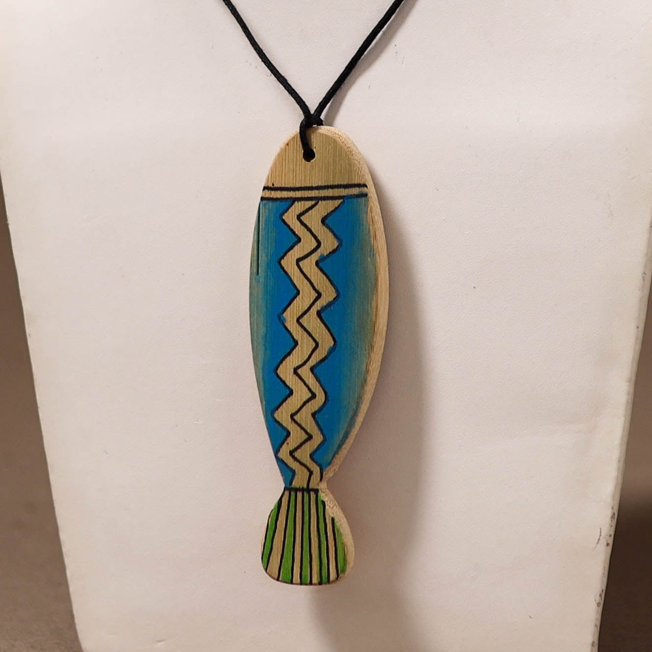 Kerala Mural Handpainted Bamboo Fish Necklace 144