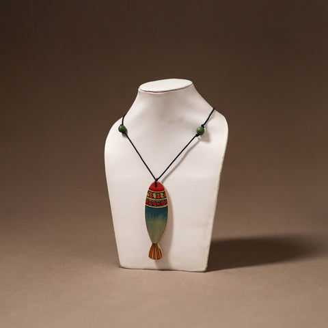 Kerala Mural Handpainted Bamboo Fish Necklace 146