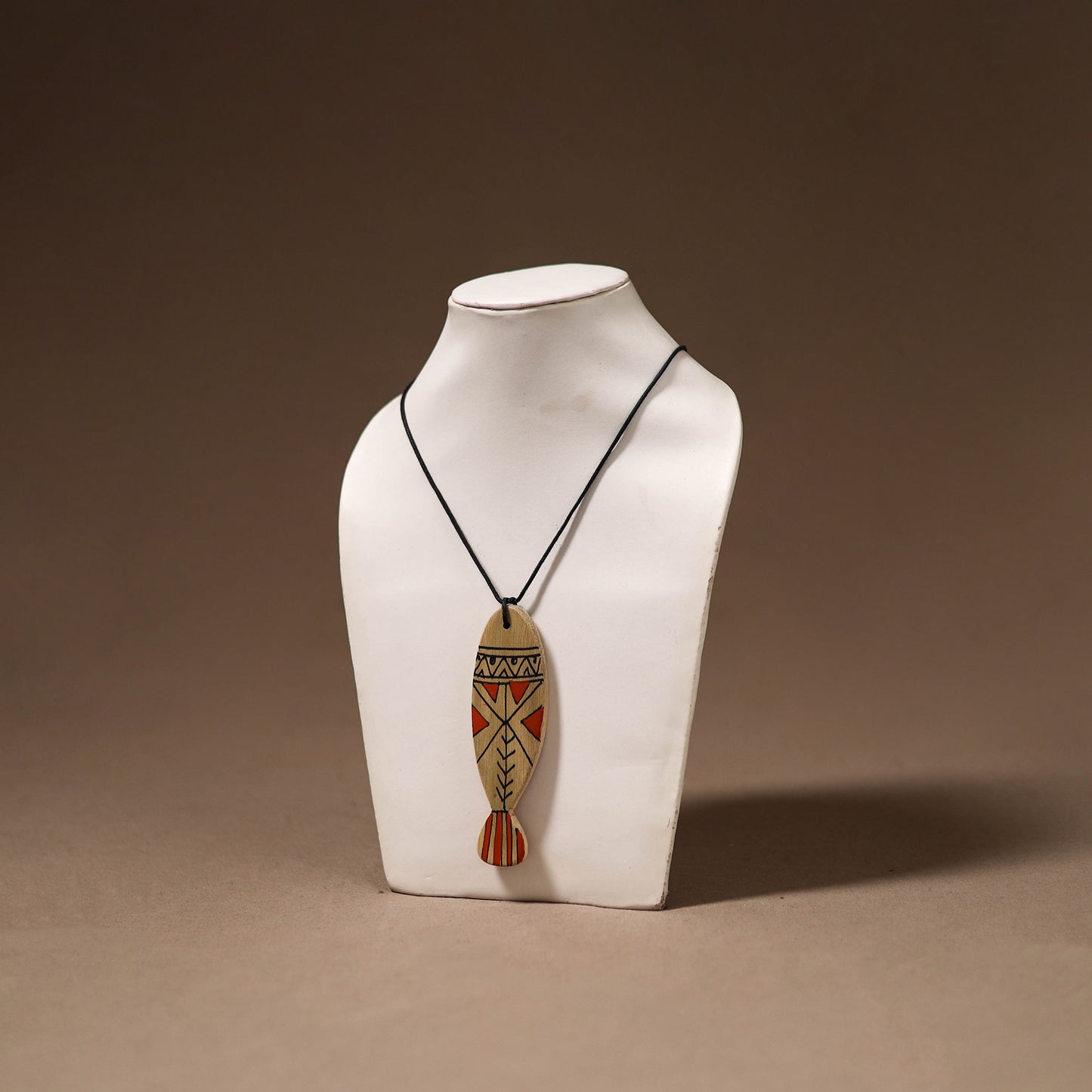 Kerala Mural Handpainted Bamboo Fish Necklace 153