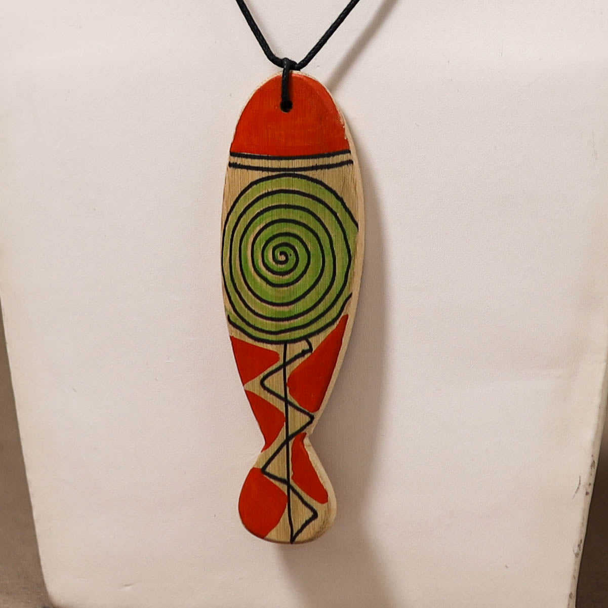 Kerala Mural Handpainted Bamboo Fish Necklace 157