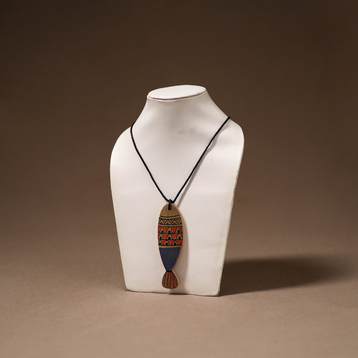Kerala Mural Handpainted Bamboo Fish Necklace 158