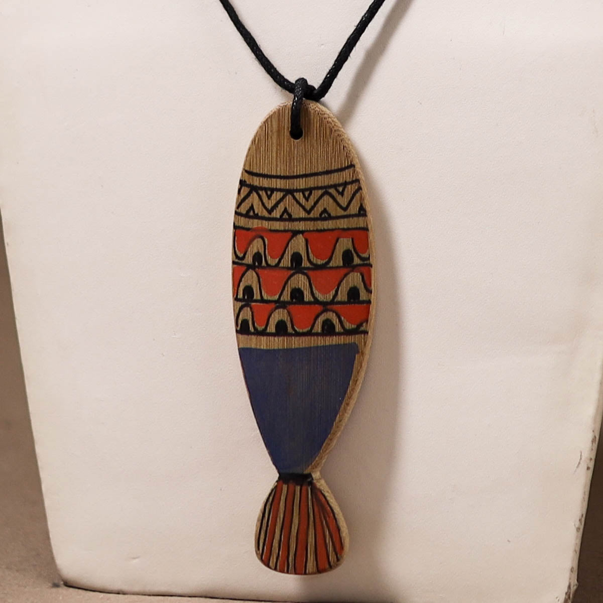 Kerala Mural Handpainted Bamboo Fish Necklace 158