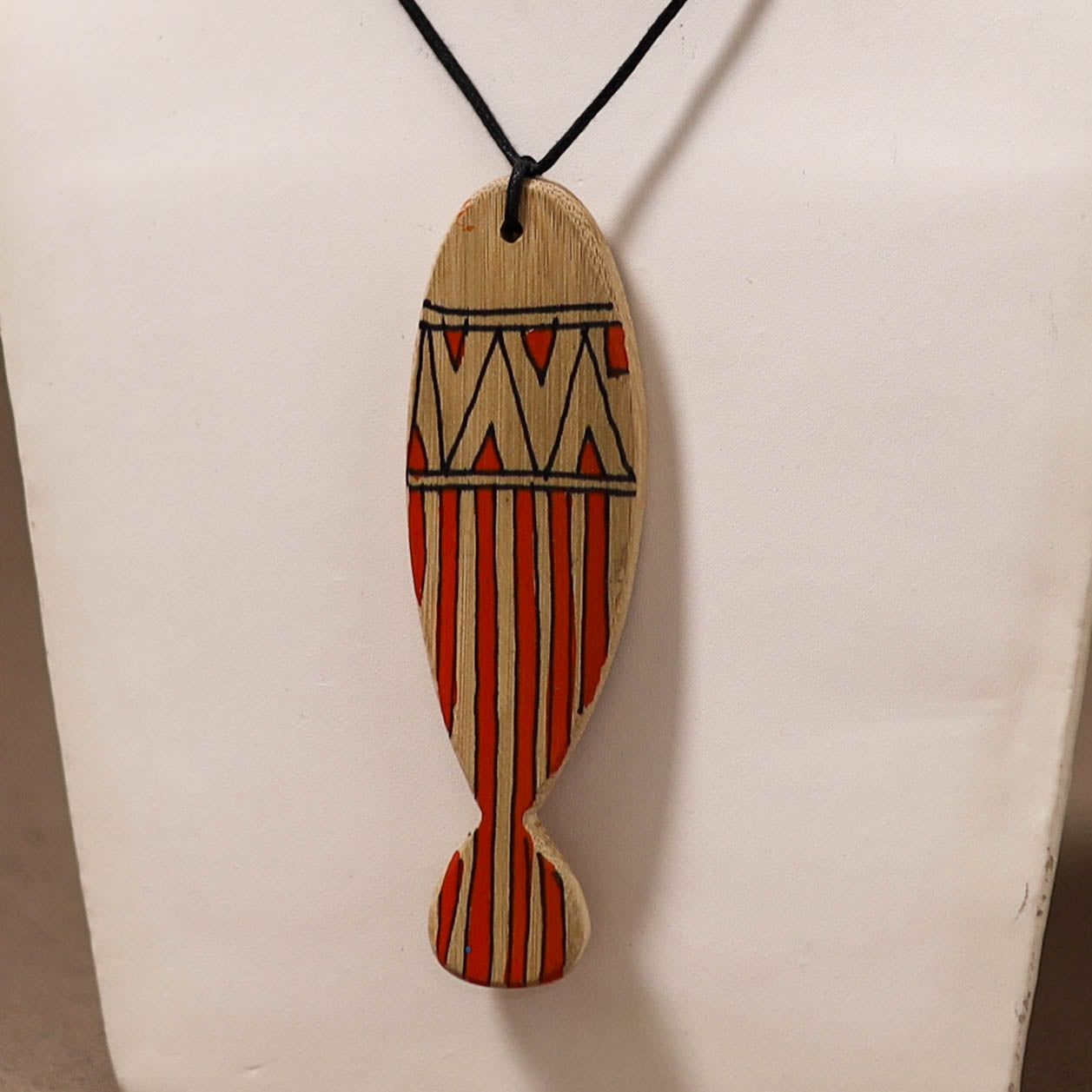 Kerala Mural Handpainted Bamboo Fish Necklace 159