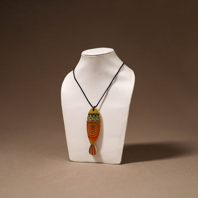 Kerala Mural Handpainted Bamboo Fish Necklace 160