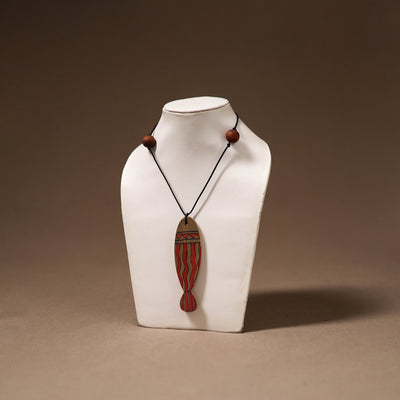 Kerala Mural Handpainted Bamboo Fish Necklace 164