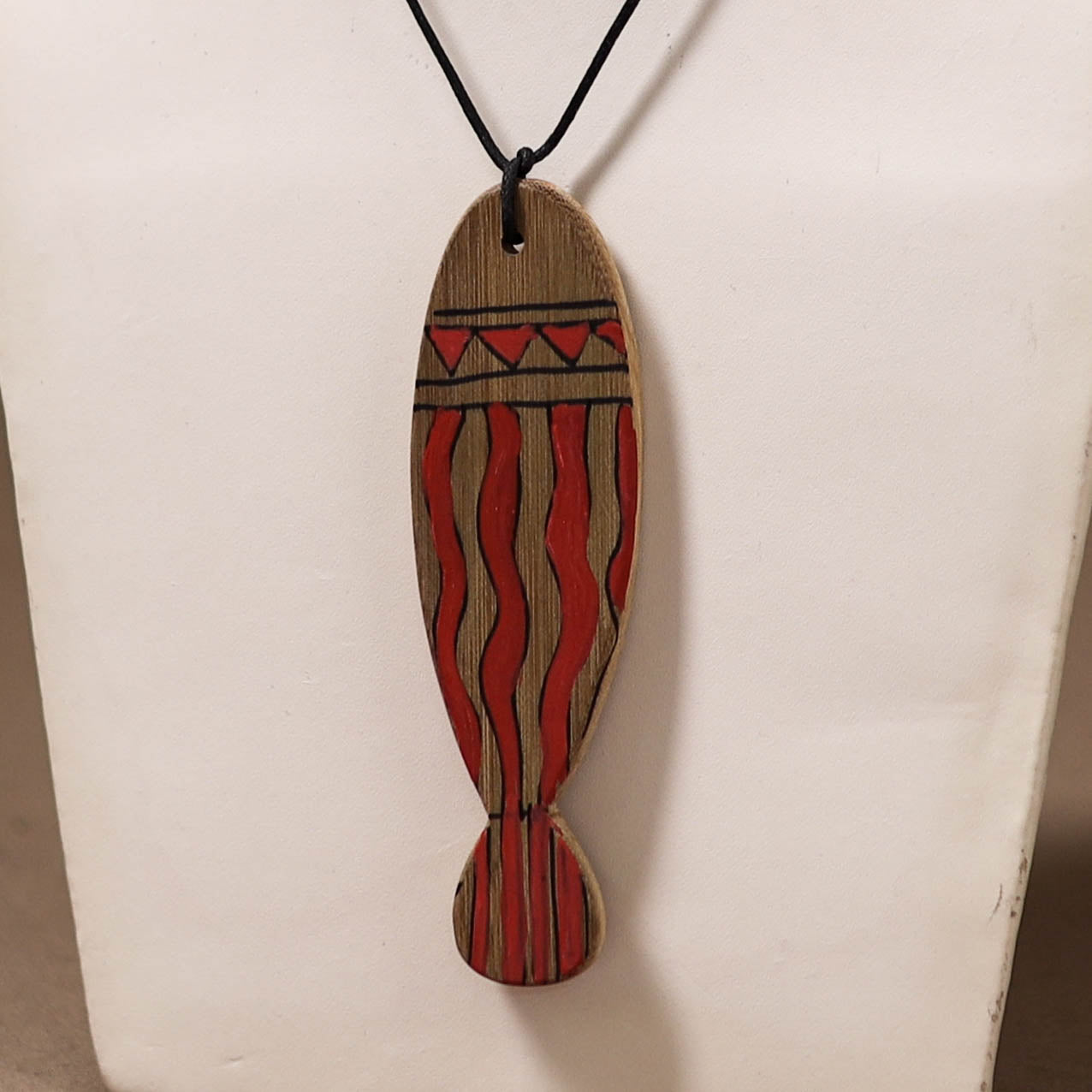 Kerala Mural Handpainted Bamboo Fish Necklace 164