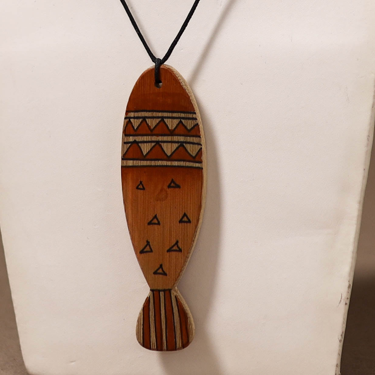 Kerala Mural Handpainted Bamboo Fish Necklace 166
