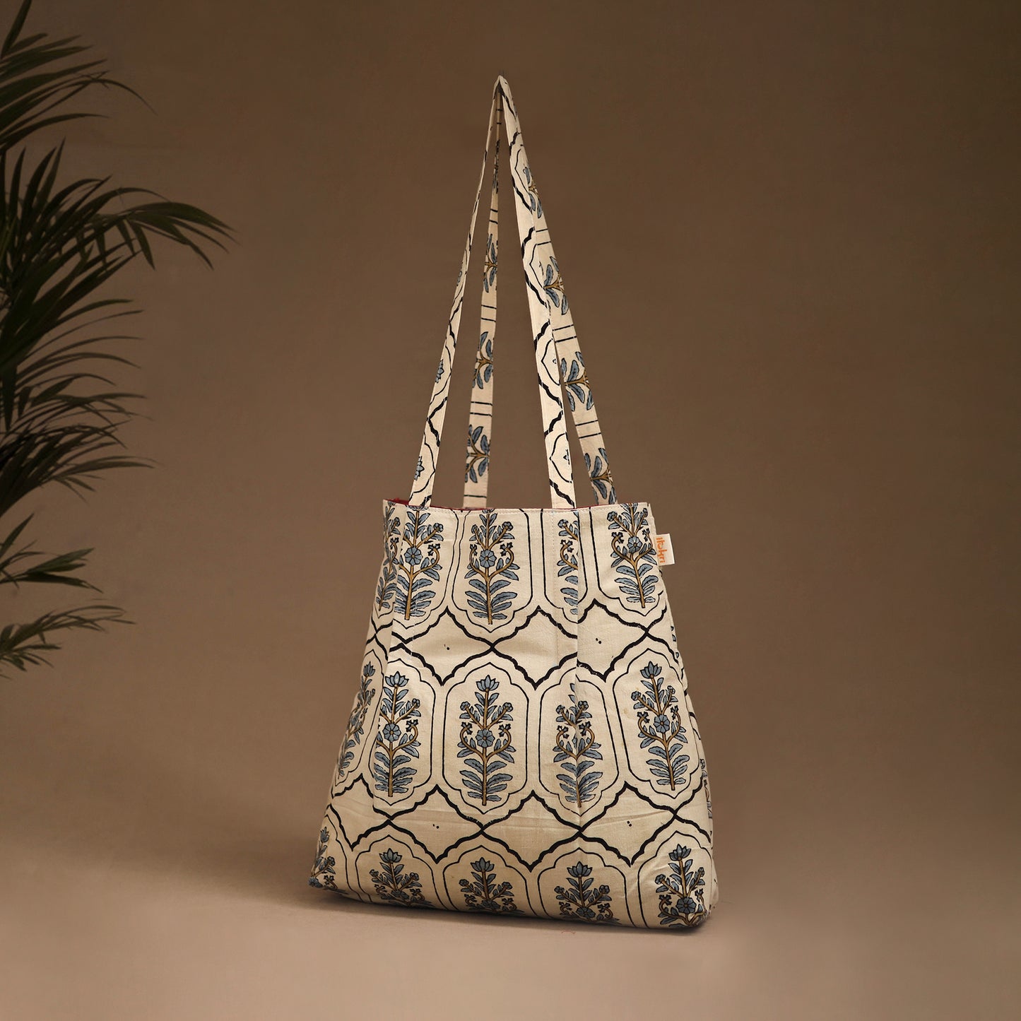 Handcrafted Fabric Jhola Bag 03