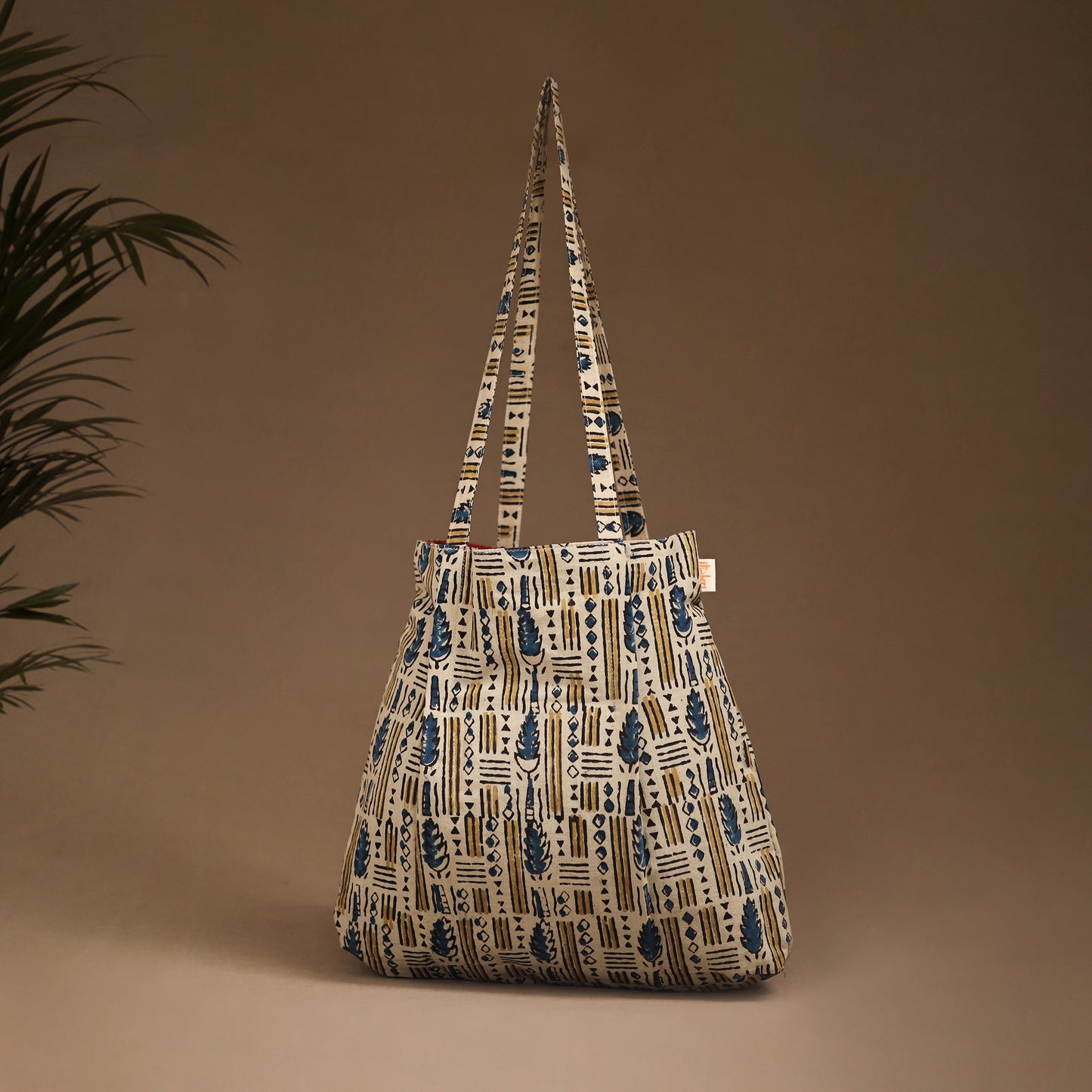 Handcrafted Fabric Jhola Bag 05