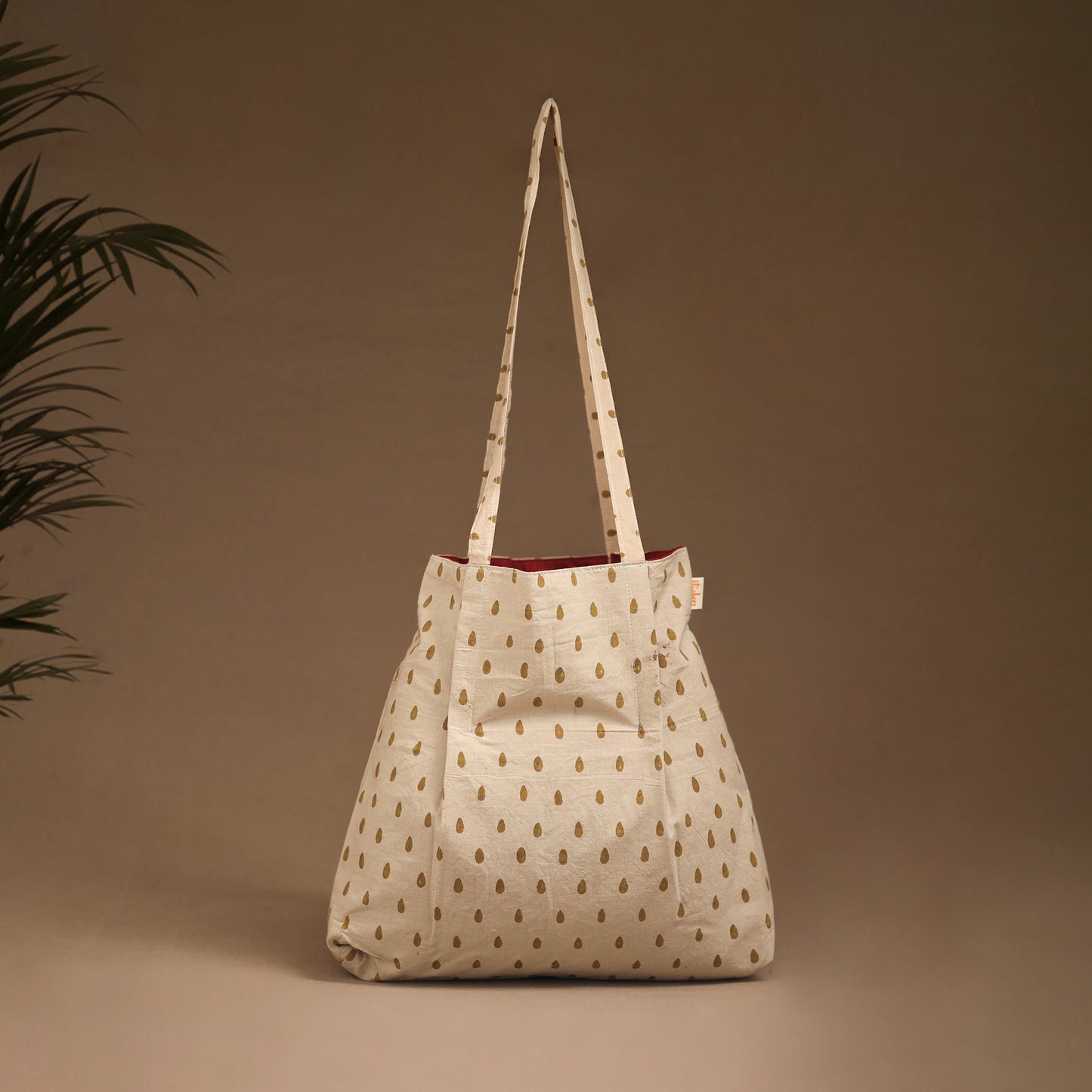 Handcrafted Fabric Jhola Bag 08