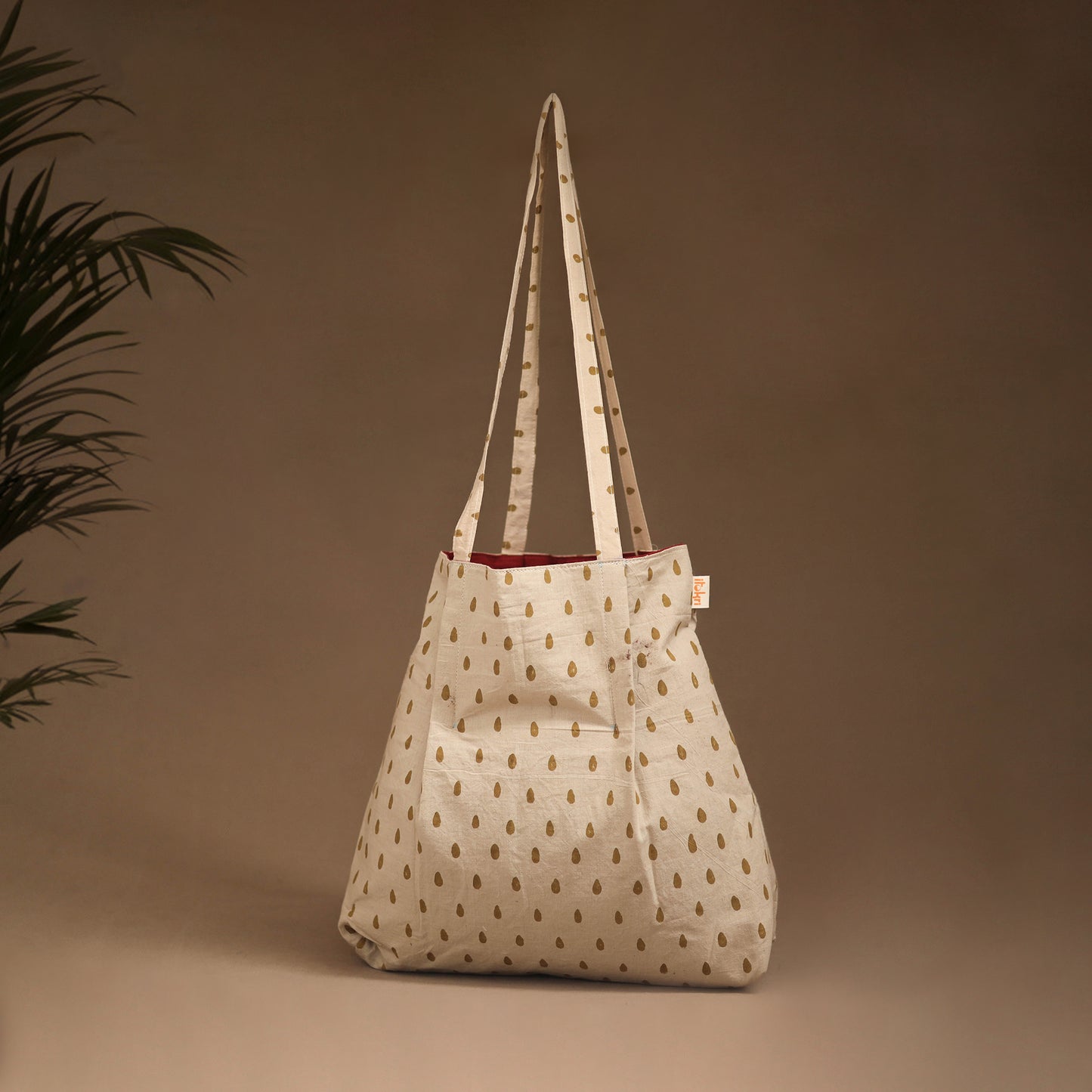 Handcrafted Fabric Jhola Bag 08