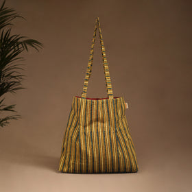 Handcrafted Fabric Jhola Bag 09