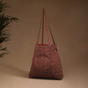 Handcrafted Fabric Jhola Bag 10