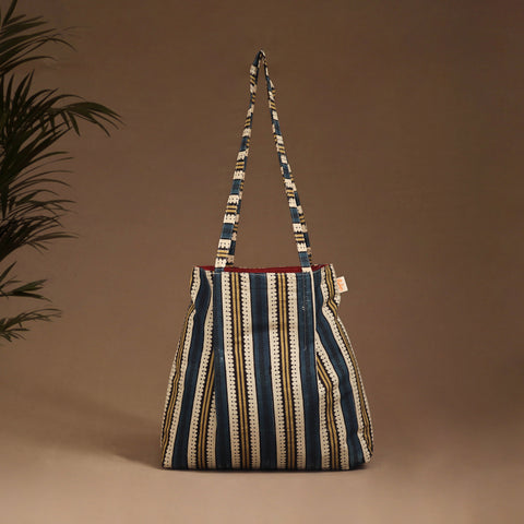 Handcrafted Fabric Jhola Bag 15