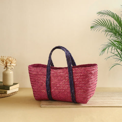 Handcrafted Natural Water Hyacinth Shoulder Bag from Assam 18