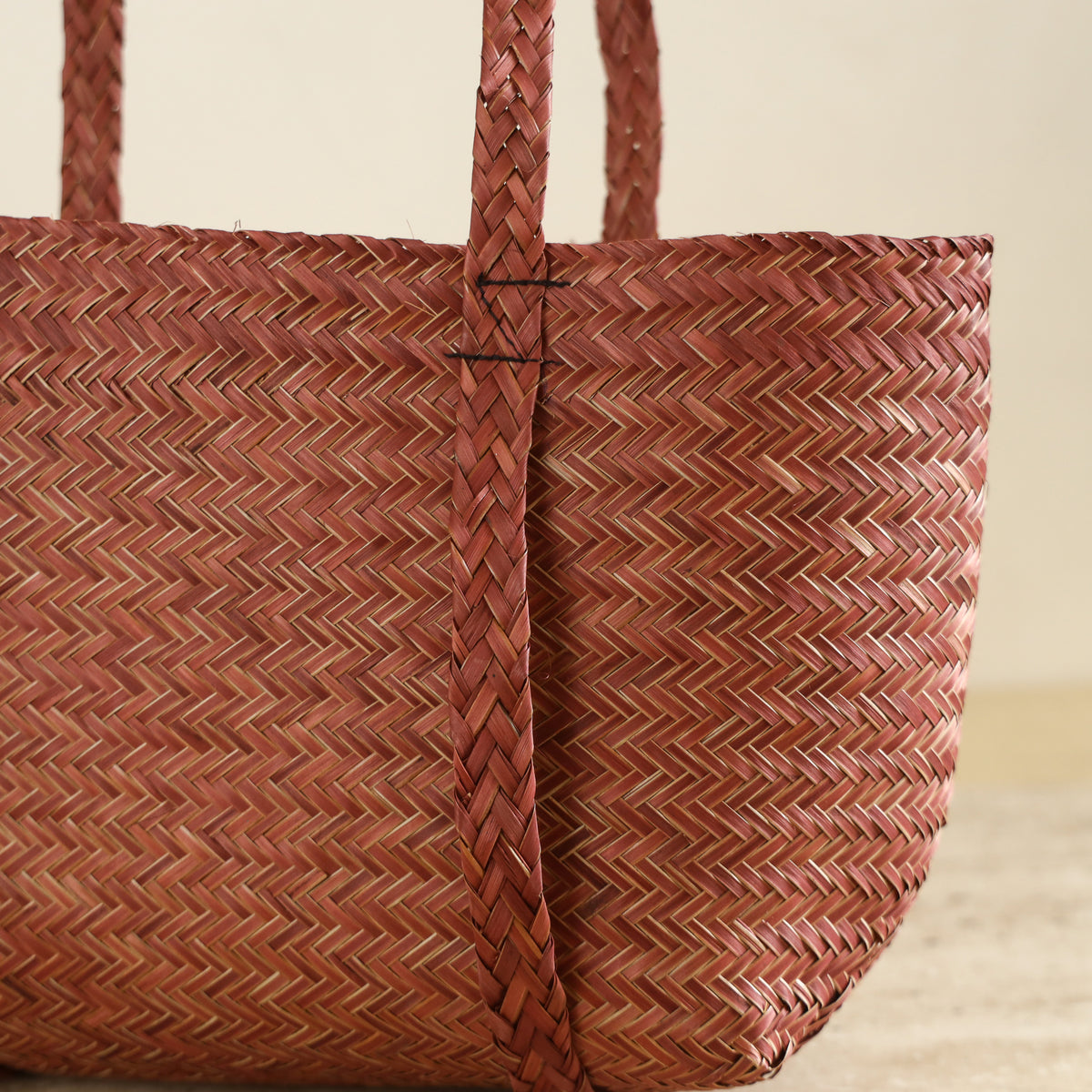 Handcrafted Natural Water Hyacinth Shoulder Bag from Assam 21