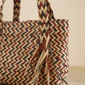 Handcrafted Natural Water Hyacinth Handbag from Assam 06