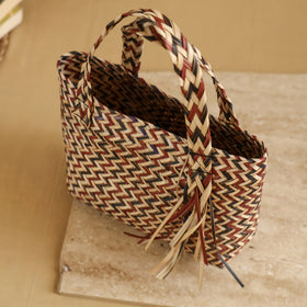 Handcrafted Natural Water Hyacinth Handbag from Assam 06