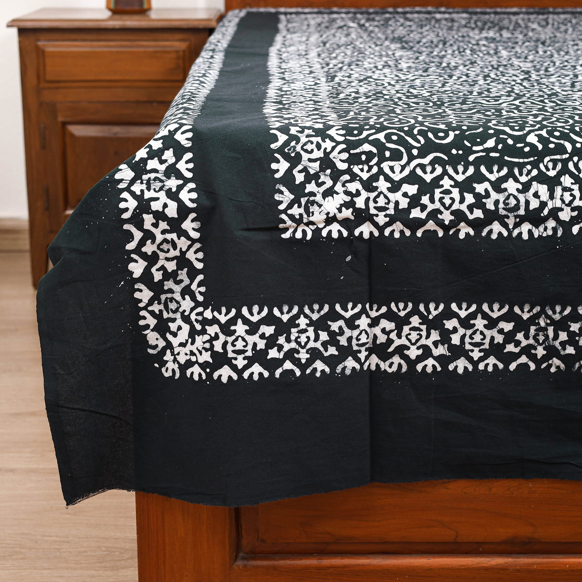 Hand Batik Print Single Bedsheet (90 x 60 in) 11