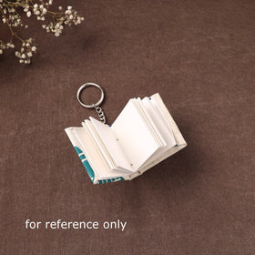 Mini Diary Keychain in Floral Prints Cover 18