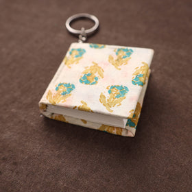 Mini Diary Keychain in Floral Prints Cover 01