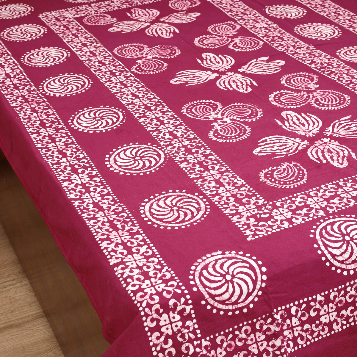 Hand Batik Print Single Bedsheet (90 x 60 in) 17