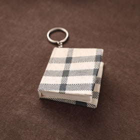 Mini Diary Keychain in Floral Prints Cover 07
