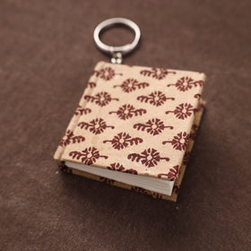 Mini Diary Keychain in Floral Prints Cover 10