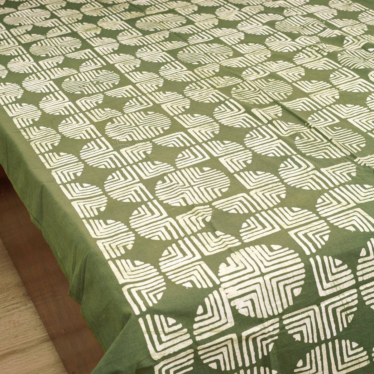 Hand Batik Print Single Bedsheet (90 x 60 in) 19