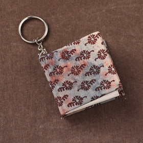 Mini Diary Keychain in Floral Prints Cover 11