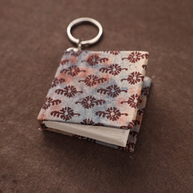 Mini Diary Keychain in Floral Prints Cover 11