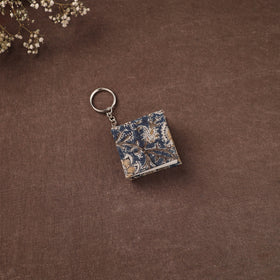 Mini Diary Keychain in Floral Prints Cover 15